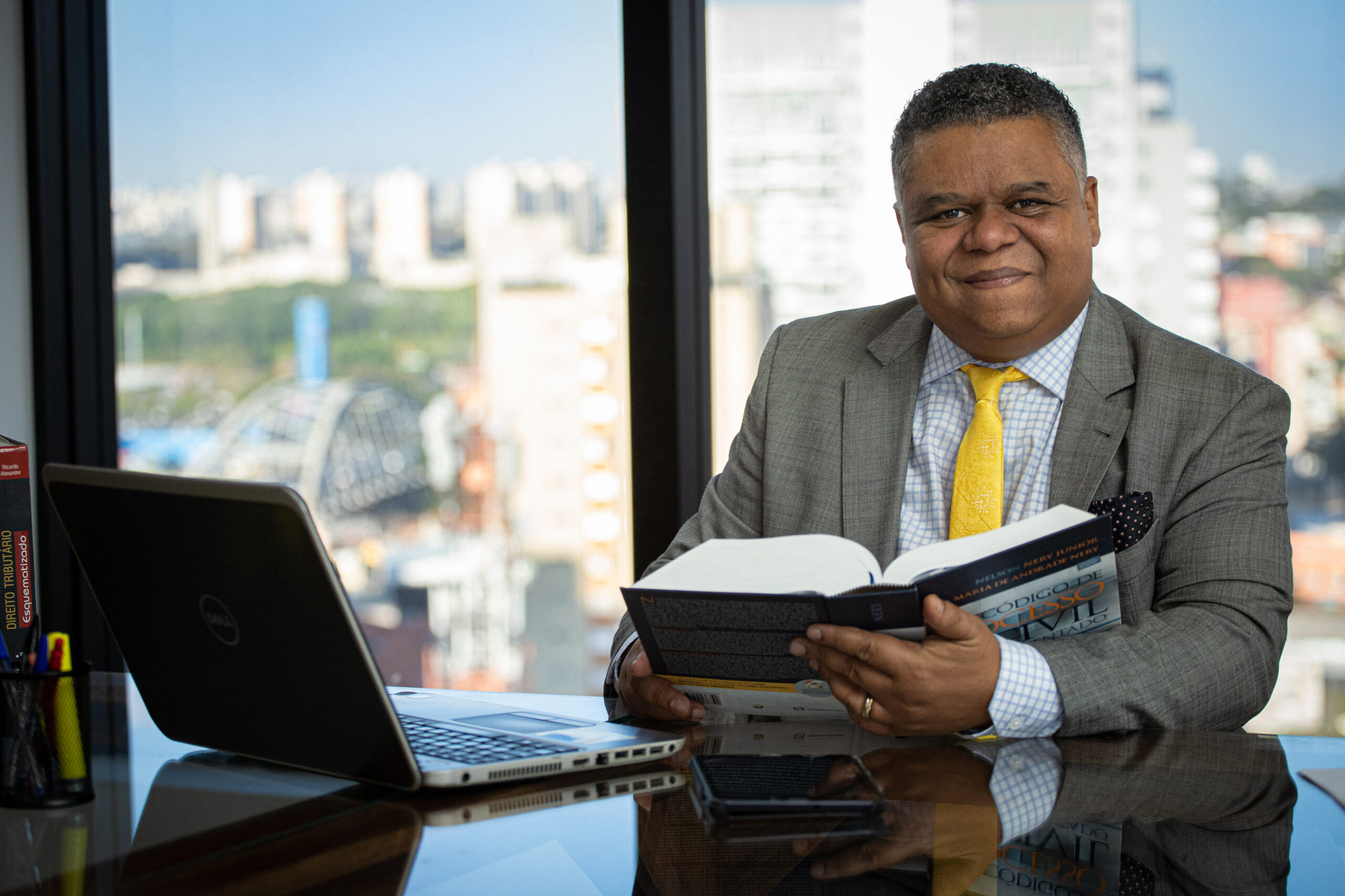 Dr. Anísio — CNH Car